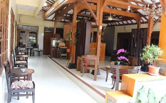 Puspo Nugroho Hotel