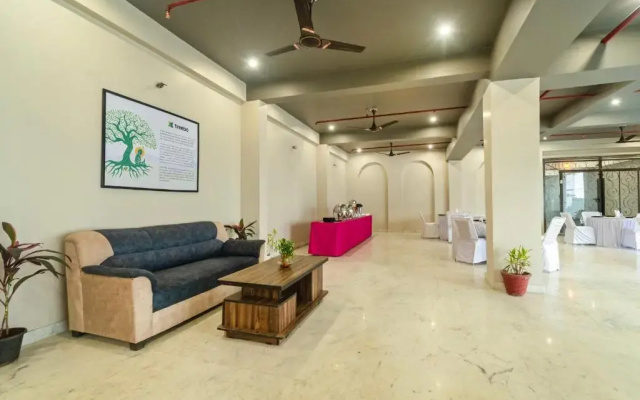 Treebo Aashirwad Bliss Inn With Swimming Pool