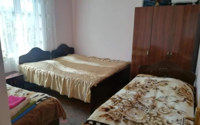 Txilaziri Guest House