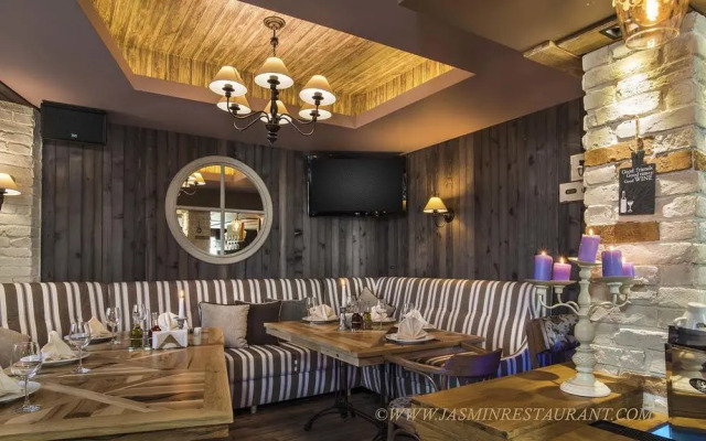 Jasmin Hotel