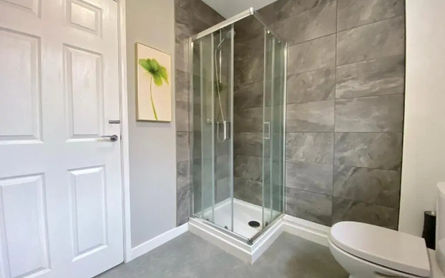 Fabulous 1 Bedroom Apartment - sleeps 4