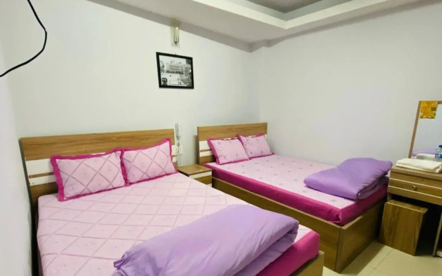 Daisy Dalat House