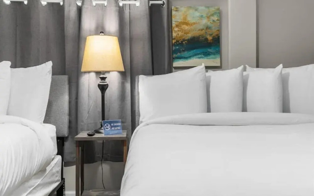 Broadmoor Bungalow - Unit B