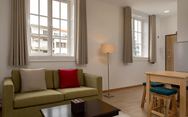 Ribeira das Casas Apt 3F by Homie