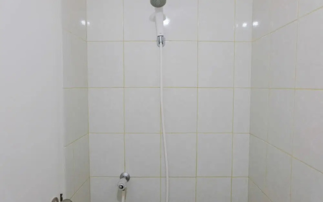 Simple Studio Room at Poris 88 Apartment