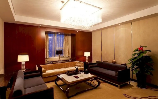 Qingdao Celebrity Hotel
