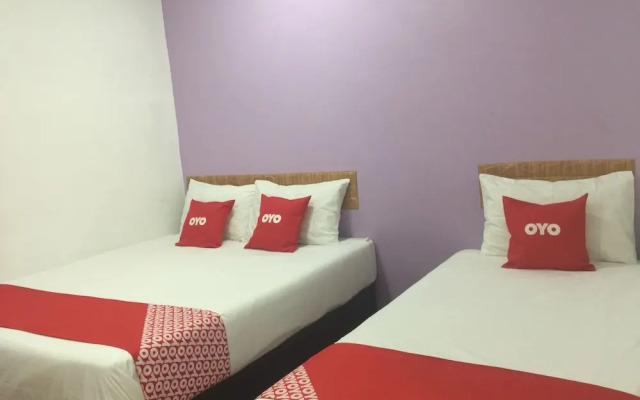 OYO 89671 Changlun Star Motel