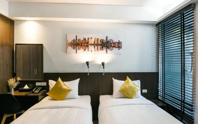 Kitzio House Hotel