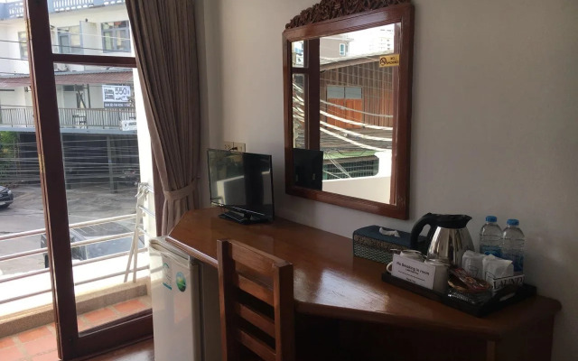 Tongmee Guest House