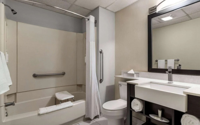 Days Inn And Suites By Wyndham Lancaster Amish Country
