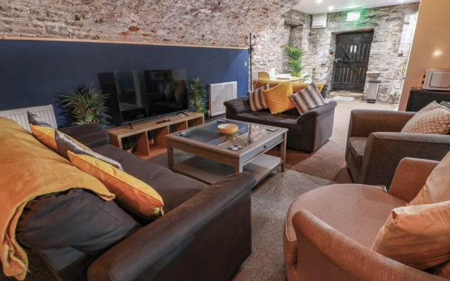 Gatehouse Studio Apartment