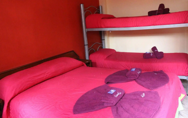 Residencial Noelia Hostel