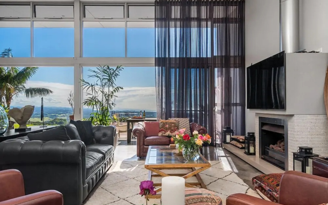 Your Luxury Escape - Horizon