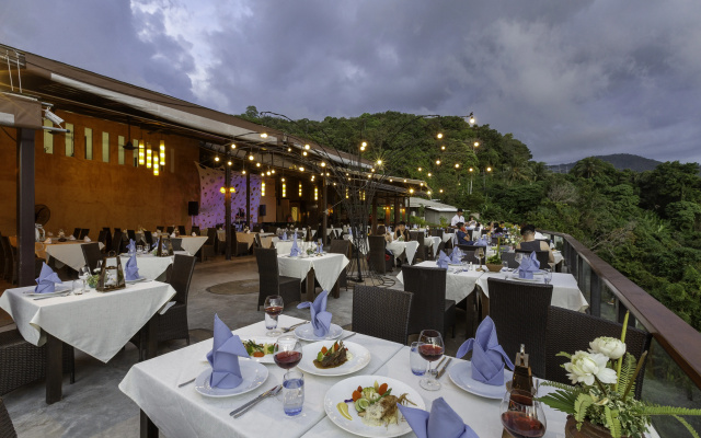 Отель Secret Cliff Resort Phuket