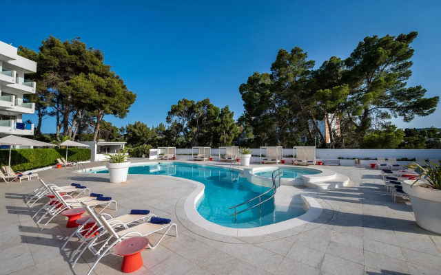 Отель THB Naeco Ibiza - Adults Only