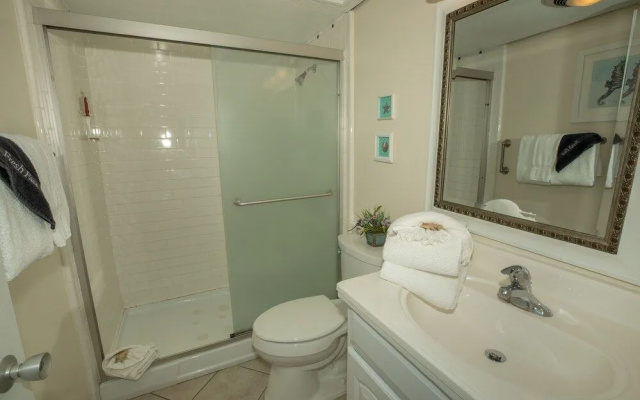 Sandpiper Cove 1082 2 Bedroom Condo by RedAwning