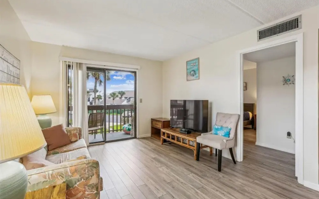 Courtyard Villa 1208