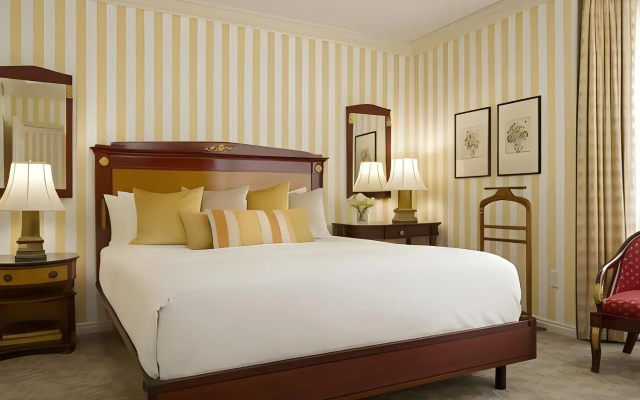 Orchard Hotel