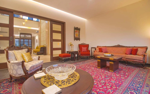 StayVista at Ekant Villa w Outdoor Pool
