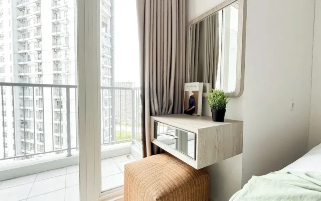 Brown Accent 2Br At Apartment Casa De Parco