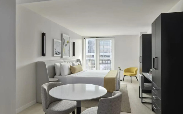 Отель One Washington Circle DC, Tapestry Collection by Hilton