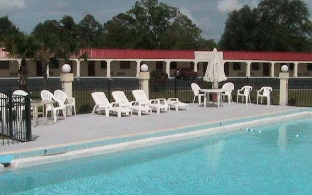 Relax Inn