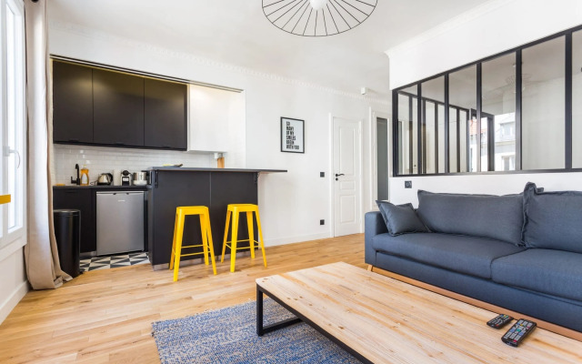 Bastille Private Apartment