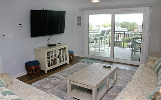 Island South 35