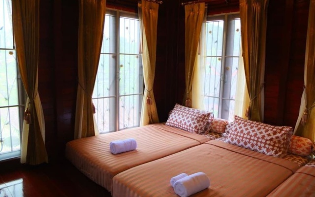 Ban Suan Mee Sakul Resort