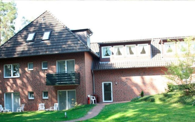 Hotel Haus Hubertus In Schneverdingen Germany From 102 Photos