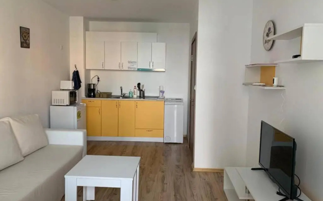 Chateau Aheloy 2, apartment with sea view