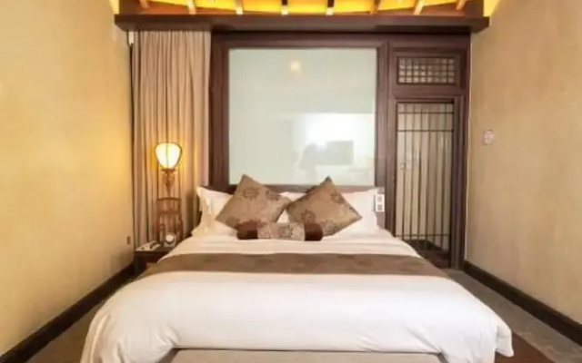 Floral Hotel Huzhou Shenanxun Chenxiang