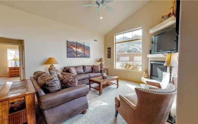 Robert's Roost ~ W4 3 Bedroom Condo