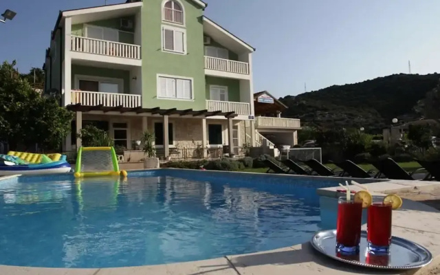 Villa Šolo Peaceful Nature Park Getaway