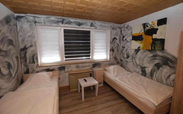 AB Apartment 42