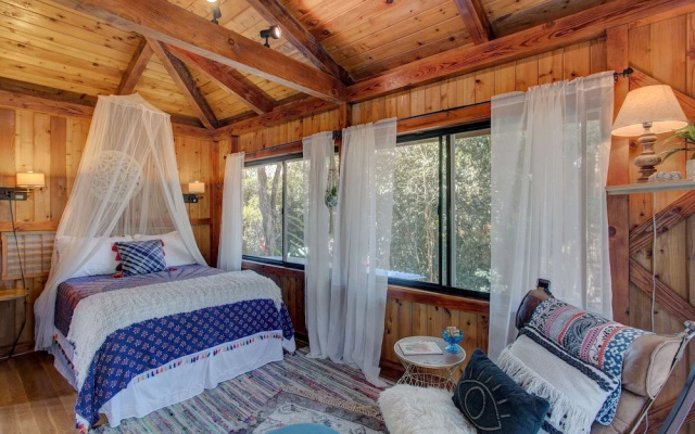 Peace Of Paradise 1 Bedroom Cabin by RedAwning