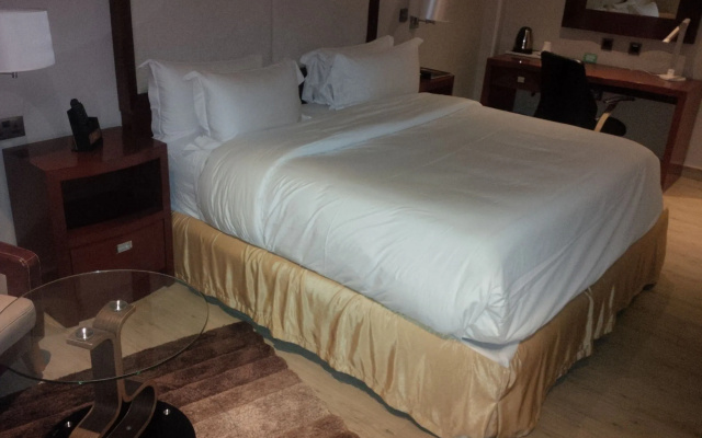 Pearlwort Hotel and Suites