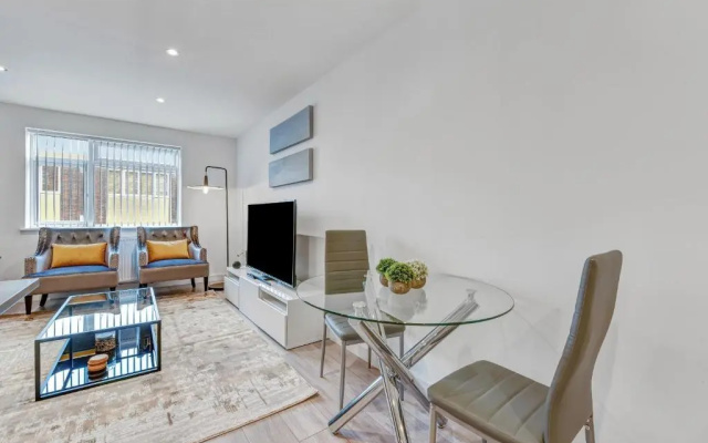 St Martins House Luxury 2 Bedroom Apartments Ruislip