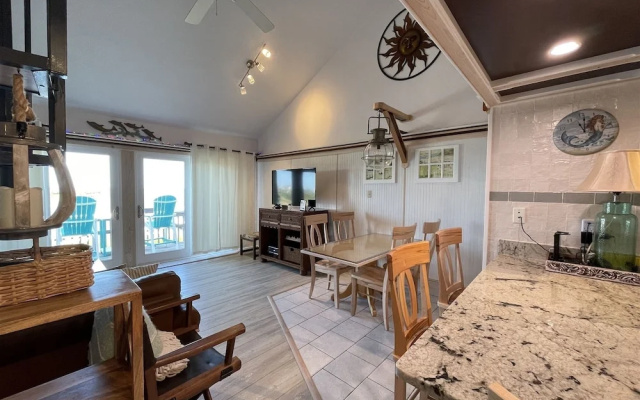 Sw 13 Sea-sound-seitz 2 Bedroom Condo by Redawning