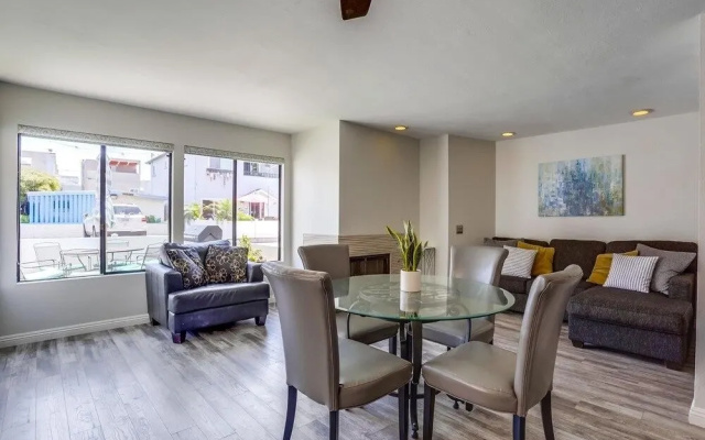 Beach Style 3 - 6 Br Home