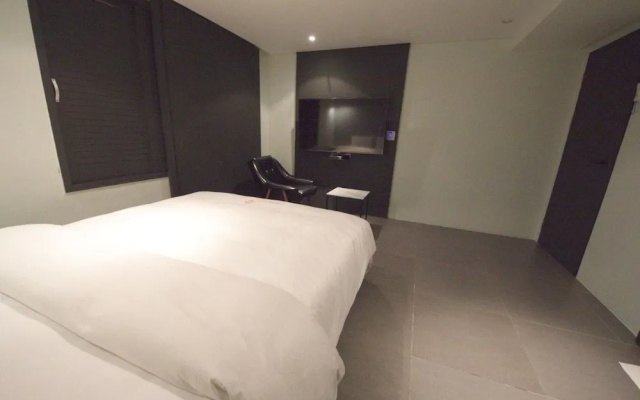 Lazzi Motel