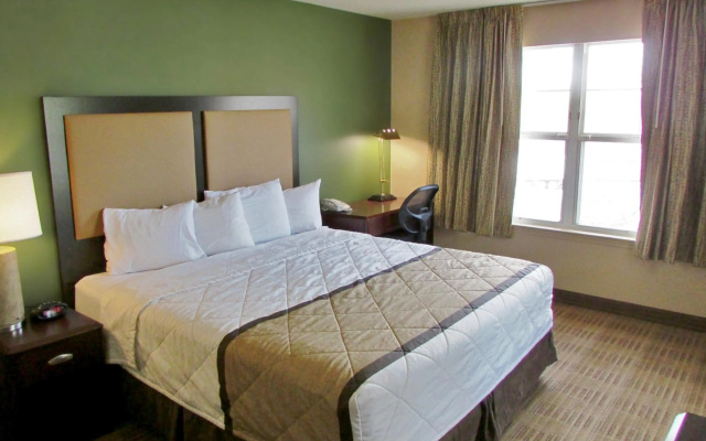 Extended Stay America Suites Atlanta Alpharetta Northpoint W