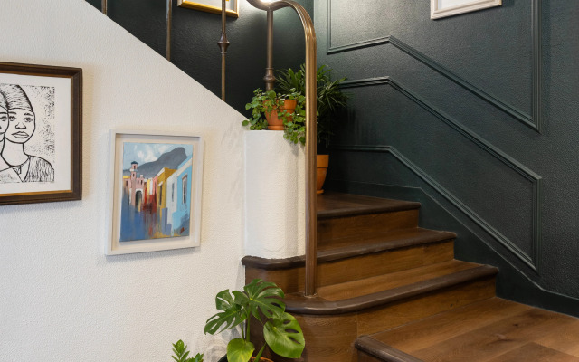 Charles Hope Boutique Hometel