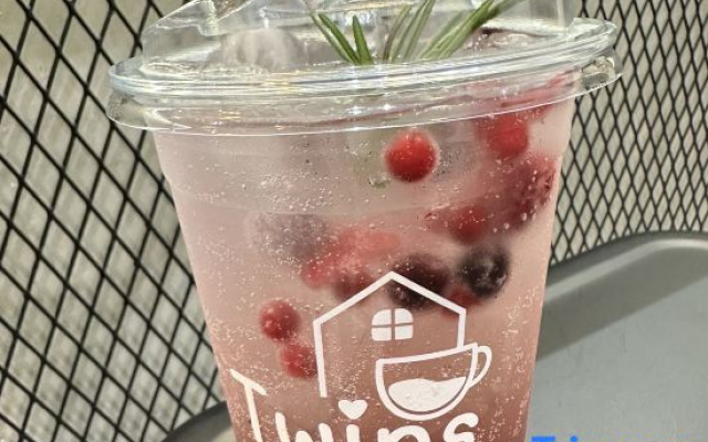 Twins cafe & Room