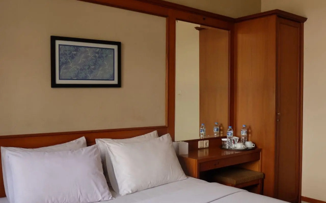 Corsica Hotel