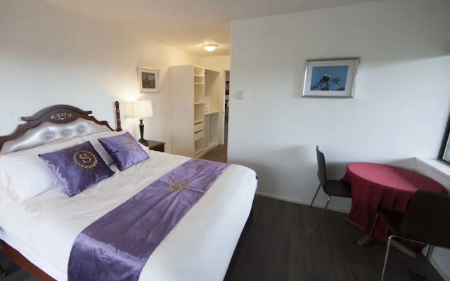 Shangri-La Oceanfront B&B