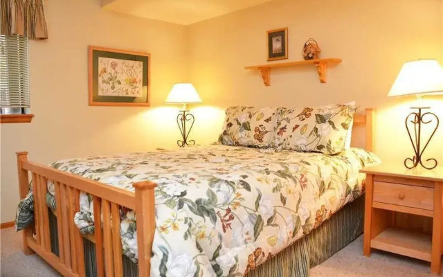 Village Point 202
