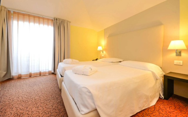 Regal Hotel