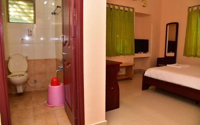 Hotel Theertha Park