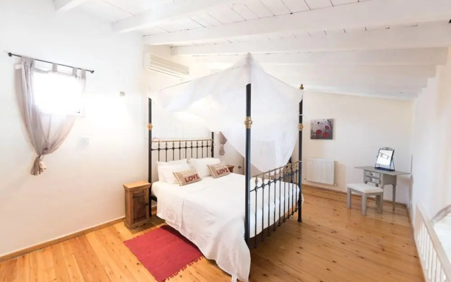 Cyprus Villages Hotel & Restaurant - Central Location - Bed & Breakfast - With Access To Pool And Stunning Views